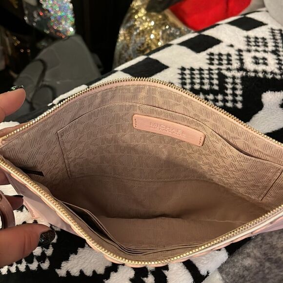 Michael Kors Analise Xl wristlet/wallet/clutch/ card case leather - Picture 6 of 8